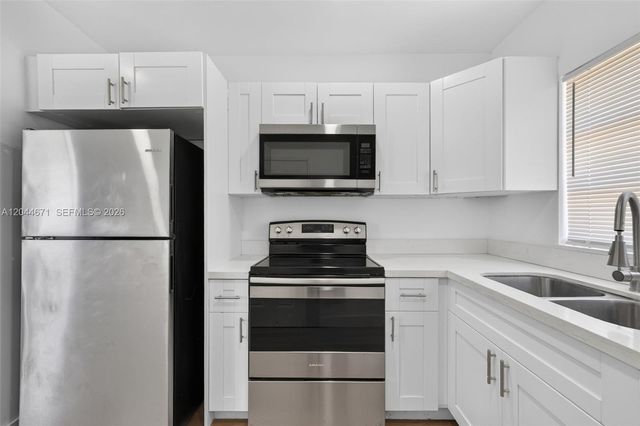 1900 SW 6th St SW 6th St 6, Miami, FL 33135