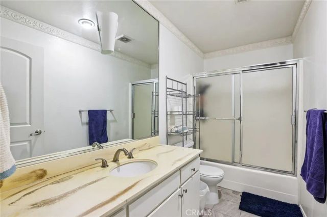 18530 Mayall Street D, Northridge, CA 91324