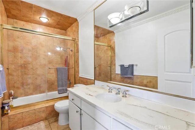 18530 Mayall Street D, Northridge, CA 91324