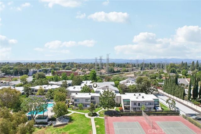 18530 Mayall Street D, Northridge, CA 91324