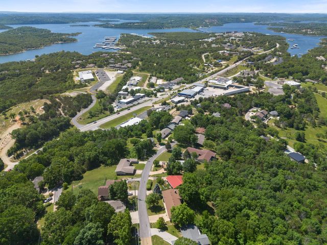 35 Trail Ridge Drive, Kimberling City, MO 65686
