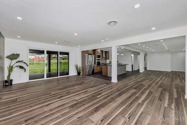 6247 Celeste Drive, Franklin Twp, OH 45005