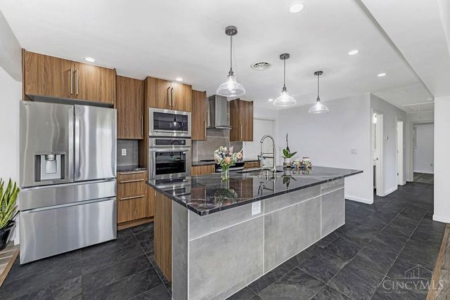 6247 Celeste Drive, Franklin Twp, OH 45005