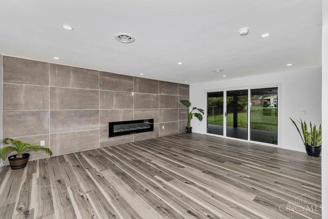6247 Celeste Drive, Franklin Twp, OH 45005