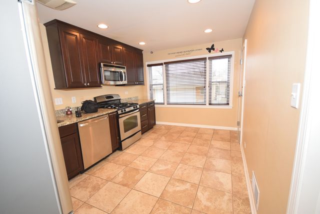 5551 S Mason Avenue 1, Chicago, IL 60638