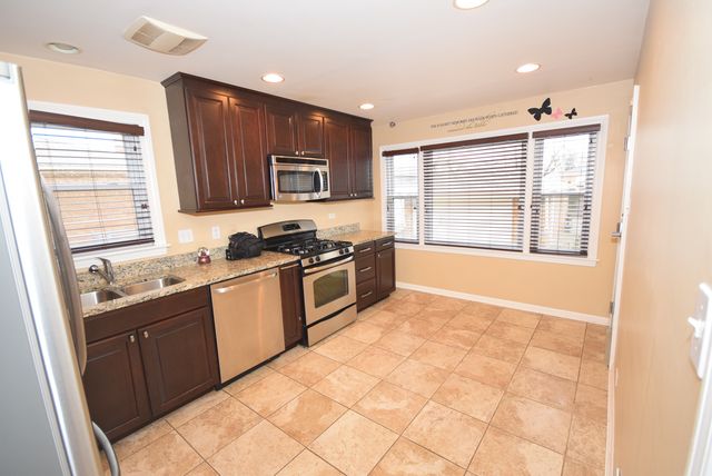 5551 S Mason Avenue 1, Chicago, IL 60638