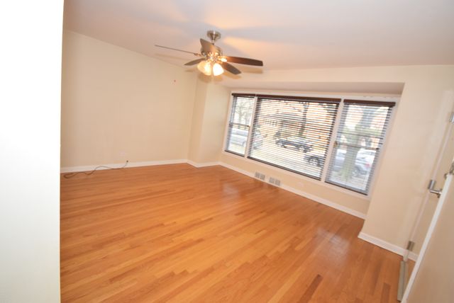 5551 S Mason Avenue 1, Chicago, IL 60638