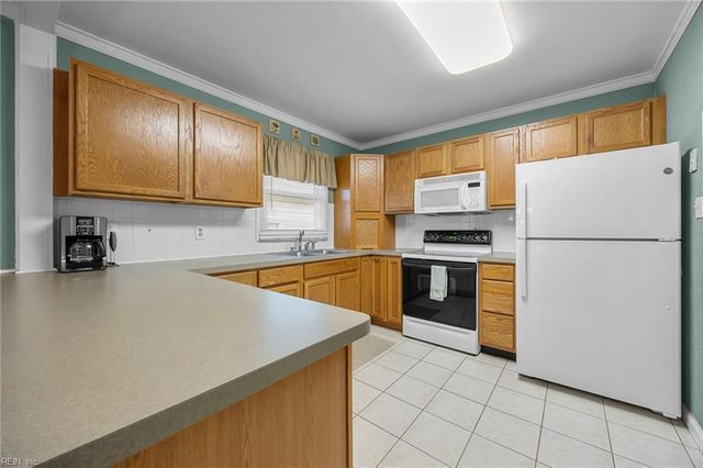 816 Gene CRES, Chesapeake, VA 23320