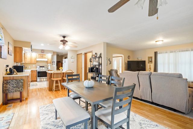 748 Rocky Point Road, Bronston, KY 42518