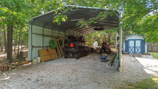748 Rocky Point Road, Bronston, KY 42518