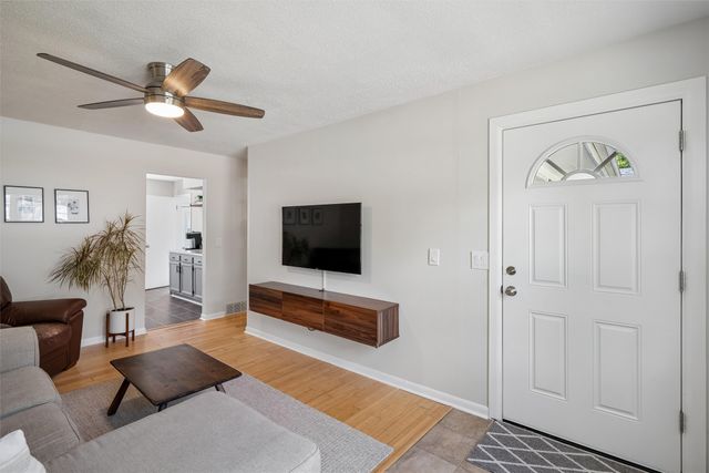 3507 49th Street, Des Moines, IA 50310