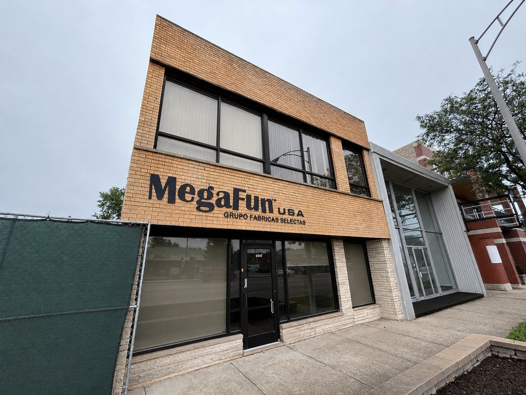 6547 W North Avenue, Oak Park, IL 60302 — exterior