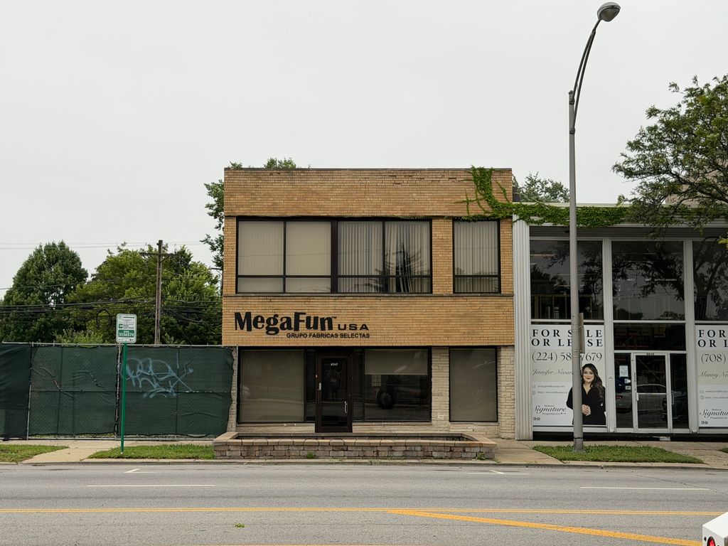 6547 W North Avenue, Oak Park, IL 60302 — photo 2