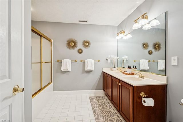 3100 Bent Tree LN, Toano, VA 23168