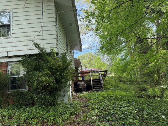 2405 Timberlake Avenue, High Point, NC 27265