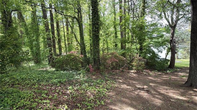 2405 Timberlake Avenue, High Point, NC 27265