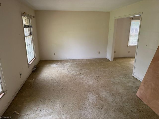 2405 Timberlake Avenue, High Point, NC 27265