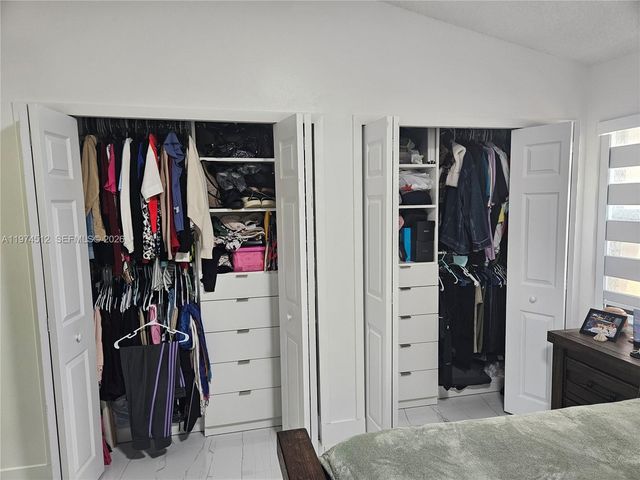 17914 NW 66th Ct Cir, Hialeah, FL 33015