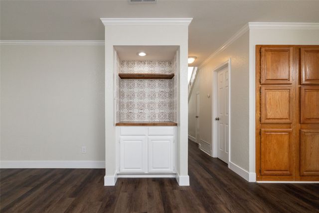 641 Lemon Drive, Arlington, TX 76018