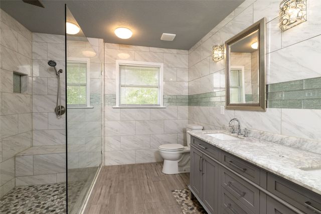 641 Lemon Drive, Arlington, TX 76018