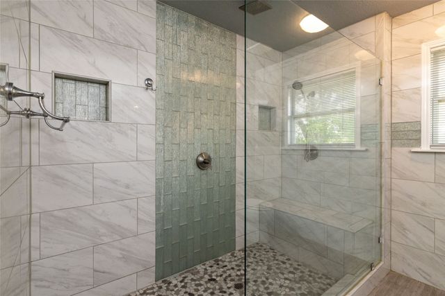 641 Lemon Drive, Arlington, TX 76018