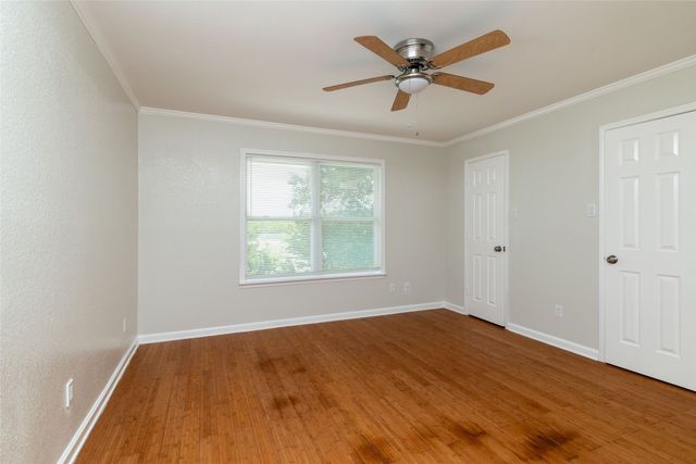 641 Lemon Drive, Arlington, TX 76018