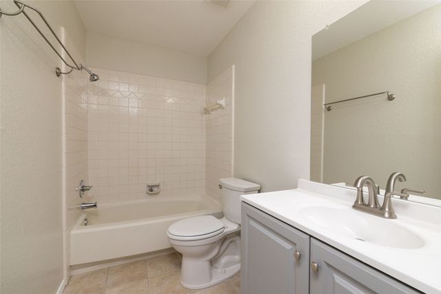 641 Lemon Drive, Arlington, TX 76018