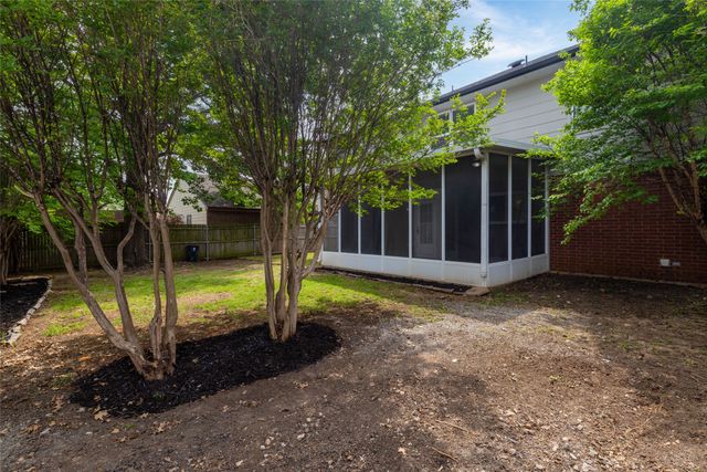 641 Lemon Drive, Arlington, TX 76018