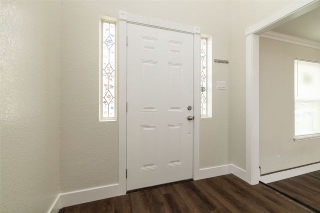 641 Lemon Drive, Arlington, TX 76018