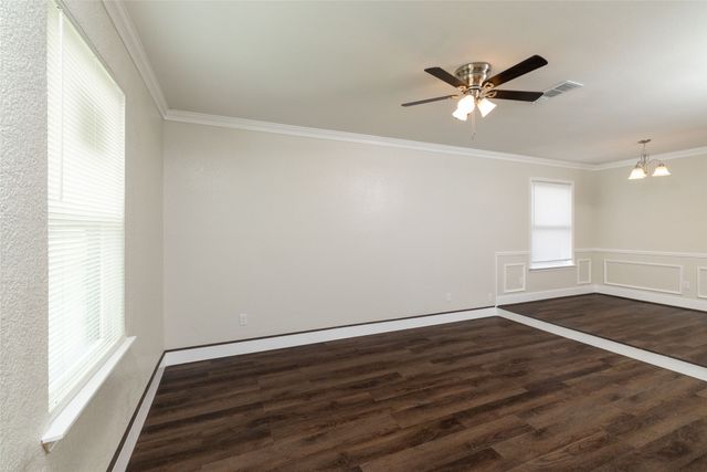 641 Lemon Drive, Arlington, TX 76018