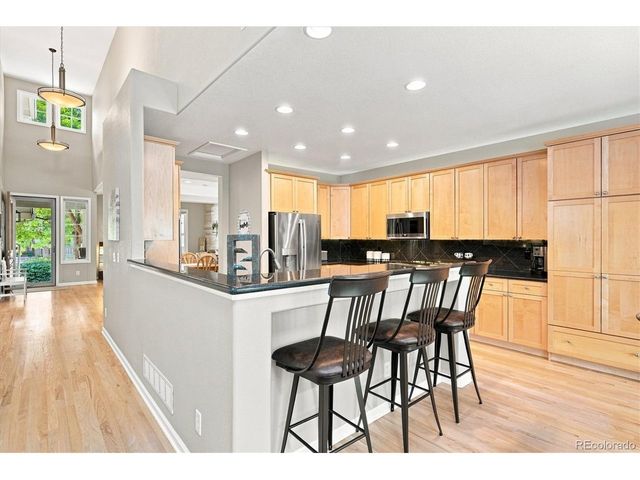 2763 Greensborough Dr, Littleton, CO 80129