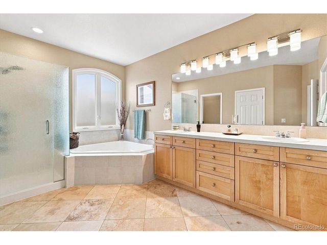 2763 Greensborough Dr, Littleton, CO 80129
