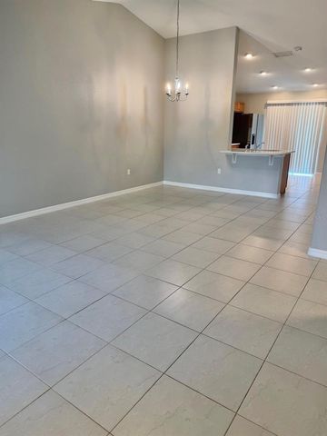 36 LOUISBURG LANE A & B, Palm Coast, FL 32137