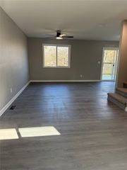 342 E Pleasant View Drive, Des Moines, IA 50315