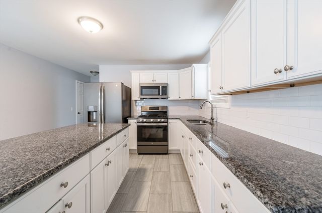 8-10 Kensington Ave, Springfield, MA 01108