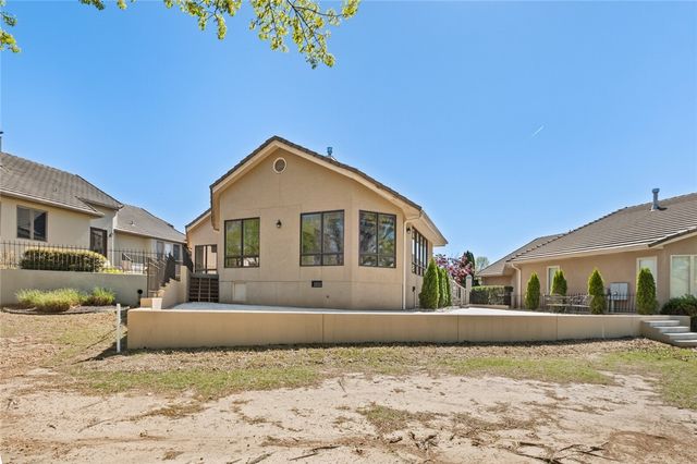 9 Augusta Court, Rogers, AR 72758