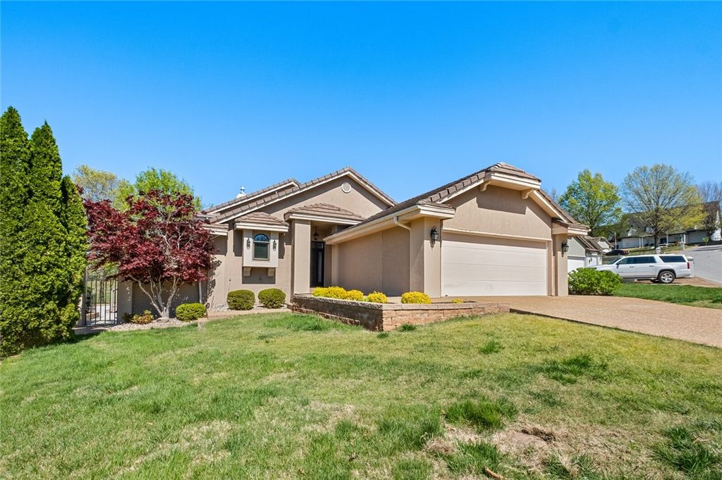 9 Augusta Court, Rogers, AR 72758