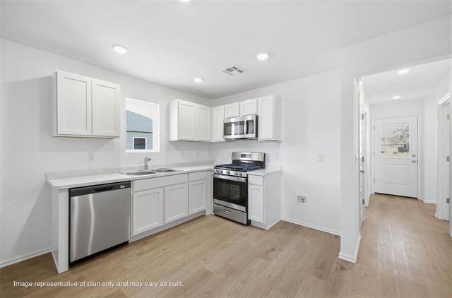2014 W 30th Place, Stillwater, OK 74074