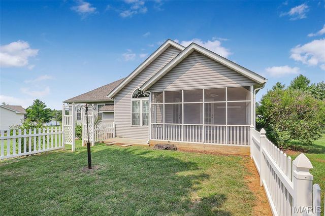 1 Dogwood Court, Fredericktown, MO 63645