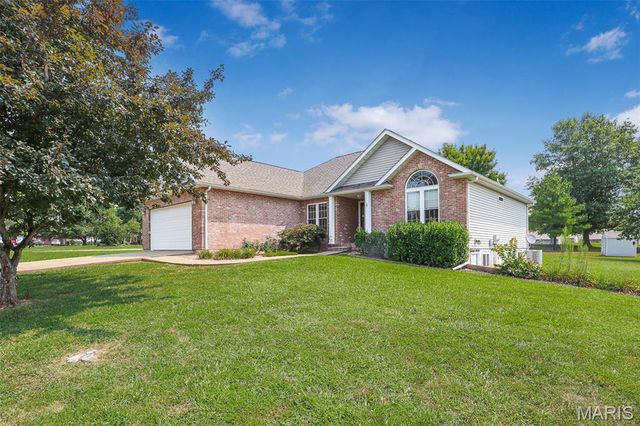 1 Dogwood Court, Fredericktown, MO 63645