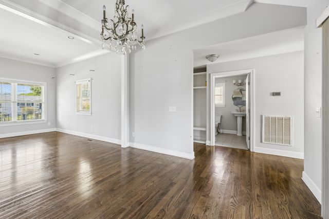 737 Work Dr, Nashville, TN 37207