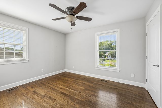 737 Work Dr, Nashville, TN 37207