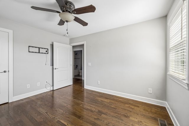 737 Work Dr, Nashville, TN 37207