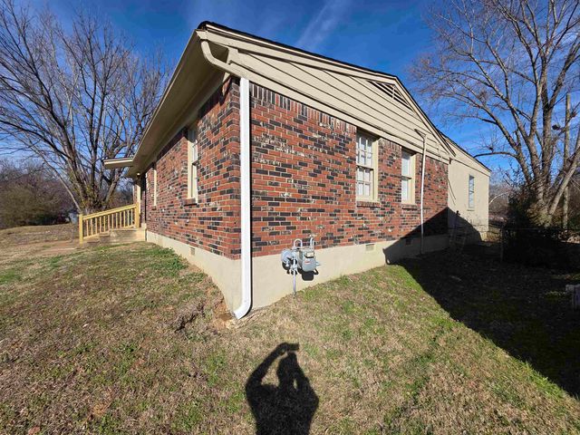 3502 MARK TWAIN ST, Memphis, TN 38127