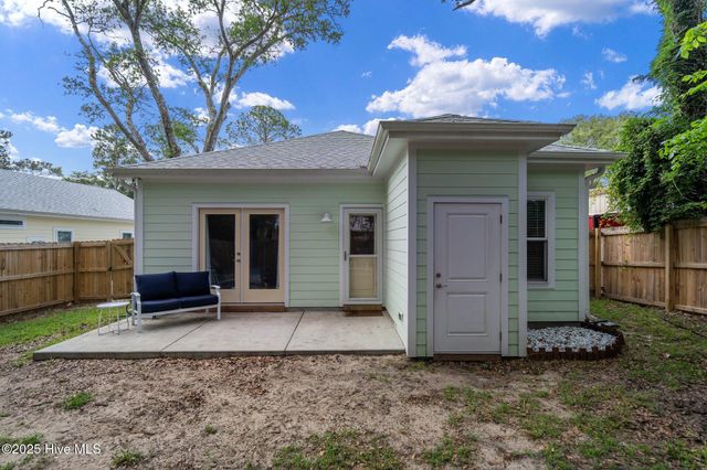 492 Jabbertown Road, Southport, NC 28461