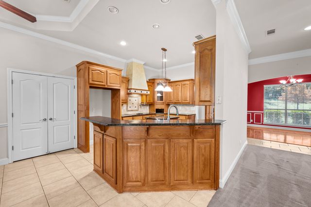 106 Woodhaven Court, Weatherford, TX 76087