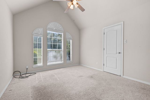 106 Woodhaven Court, Weatherford, TX 76087