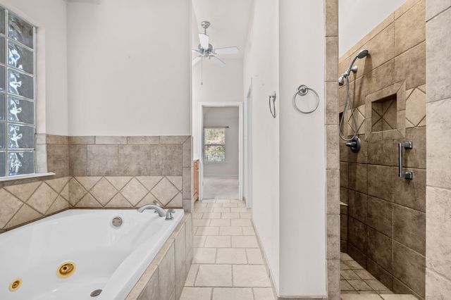 106 Woodhaven Court, Weatherford, TX 76087