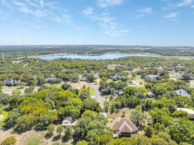 106 Woodhaven Court, Weatherford, TX 76087