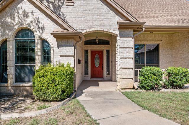 106 Woodhaven Court, Weatherford, TX 76087